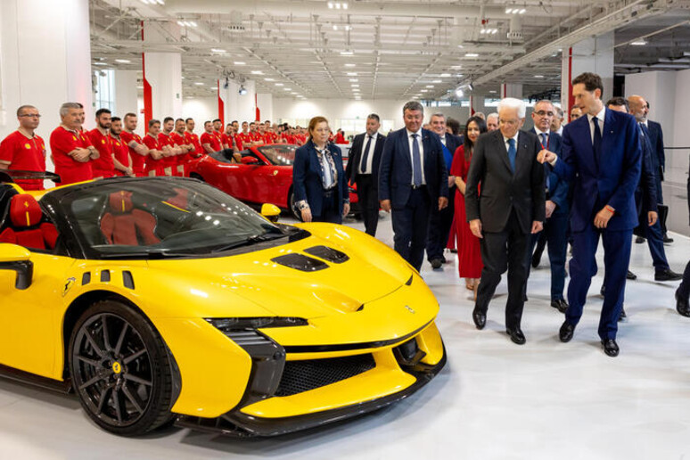 Sergio Mattarela en la inauguración del e-building de Ferrari - TODOS LOS DERECHOS RESERVADOS