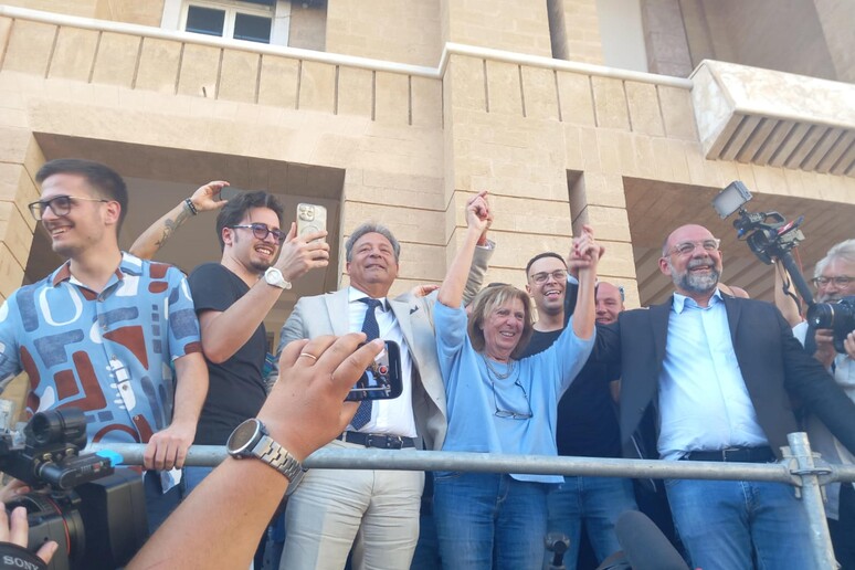 ++ A Lecce vince il centrodestra, Poli Bortone sindaca ++ - RIPRODUZIONE RISERVATA