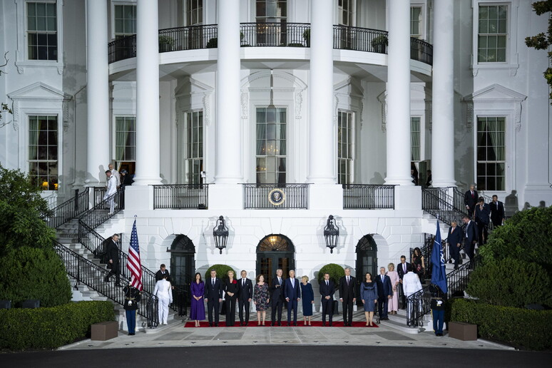 Líderes da Otan reunidos diante da Casa Branca, em Washington © ANSA/EPA