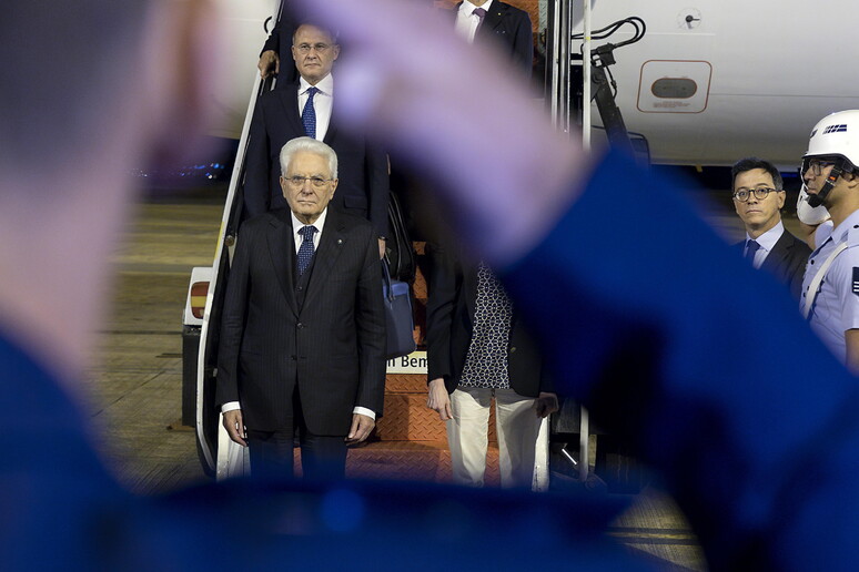 Presidente Sergio Mattarella desembarca no Brasil © ANSA/EPA
