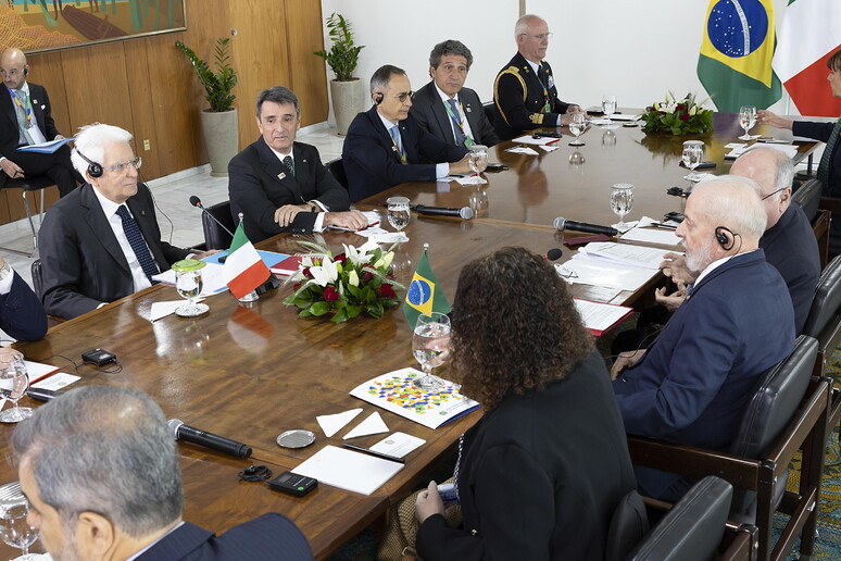 Un momento de la reunión entre Mattarella y Lula da Silva. © ANSA/EPA