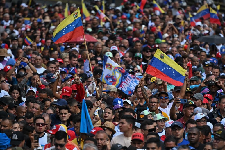 Manifestação em apoio a Nicolás Maduro na Venezuela © ANSA/AFP