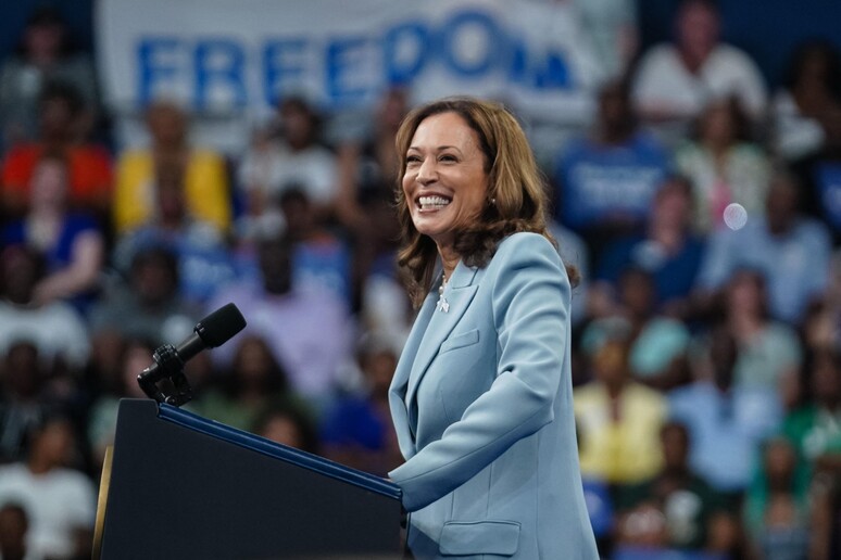 Kamala Harris durante comício em Atlanta, na Geórgia © ANSA/AFP