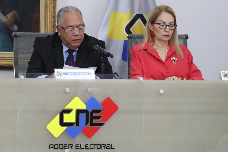 No primeiro boletim do CNE, Maduro foi apontado como o vencedor com 51,20% das preferências © ANSA/EPA