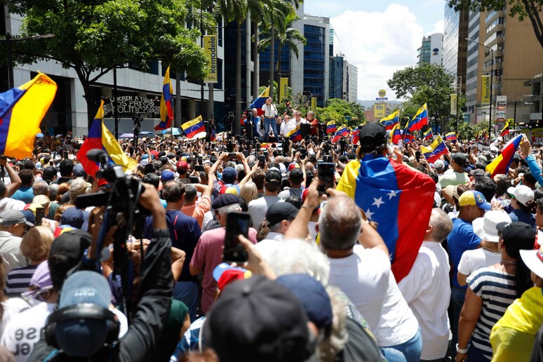 Manifestación opositora en las calles de Caracas © ANSA/AFP