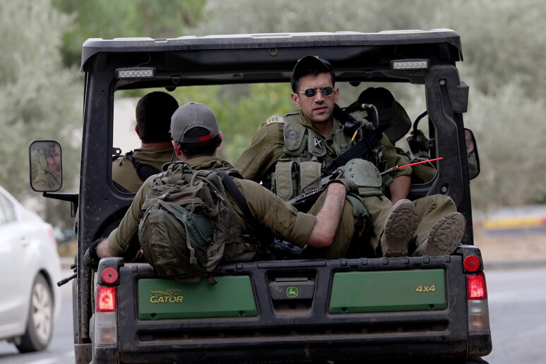 Tropas israelíes en el sur del Líbano. © ANSA/EPA