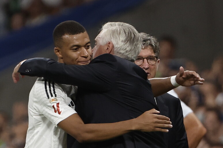 Mbappé e Ancelotti, do Real Madrid, disputarão os prêmios de melhor jogador e treinador - TODOS OS DIREITOS RESERVADOS