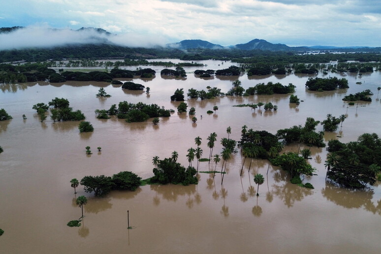 Inundaciones en Oaxaca provocadas por el paso del huracán John. - TODOS LOS DERECHOS RESERVADOS