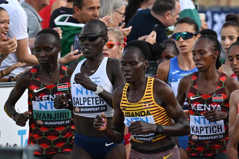 A maratonista Rebecca Cheptegei foi vítima de feminicídio © ANSA/AFP