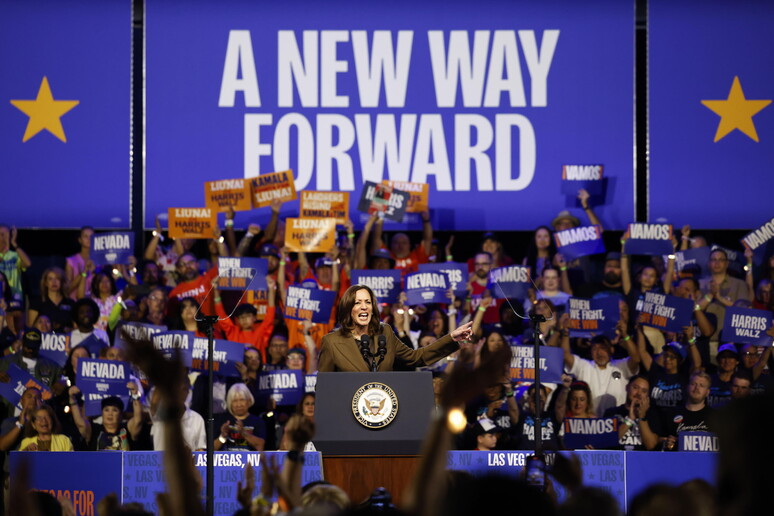 Kamala Harris a Las Vegas © ANSA/EPA