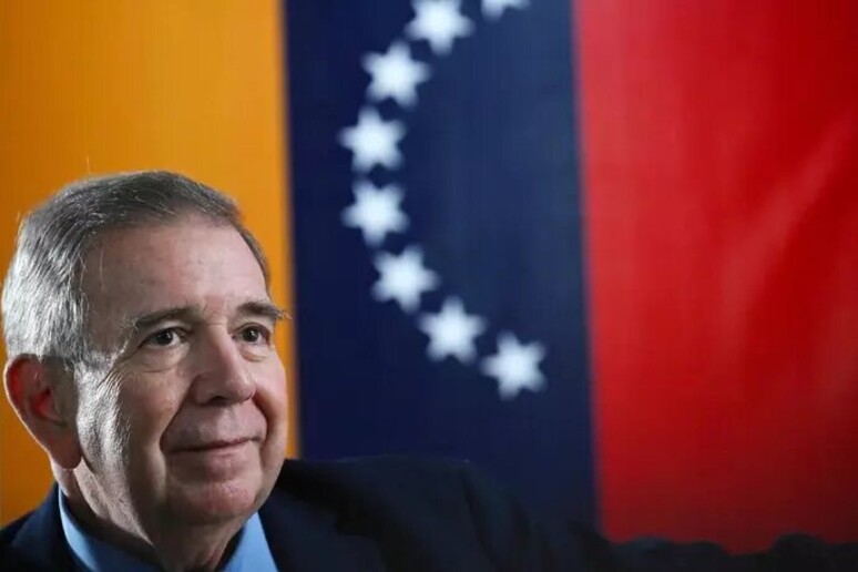 Edmundo González Urrutia deixou a Venezuela após Maduro declarar vitória - TODOS OS DIREITOS RESERVADOS