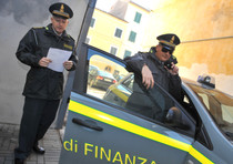 Una pattuglia della Guardia di Finanza