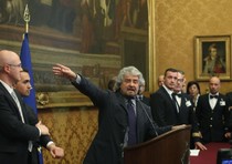 Beppe Grillo al termine dell'incontro con Matteo Renzi